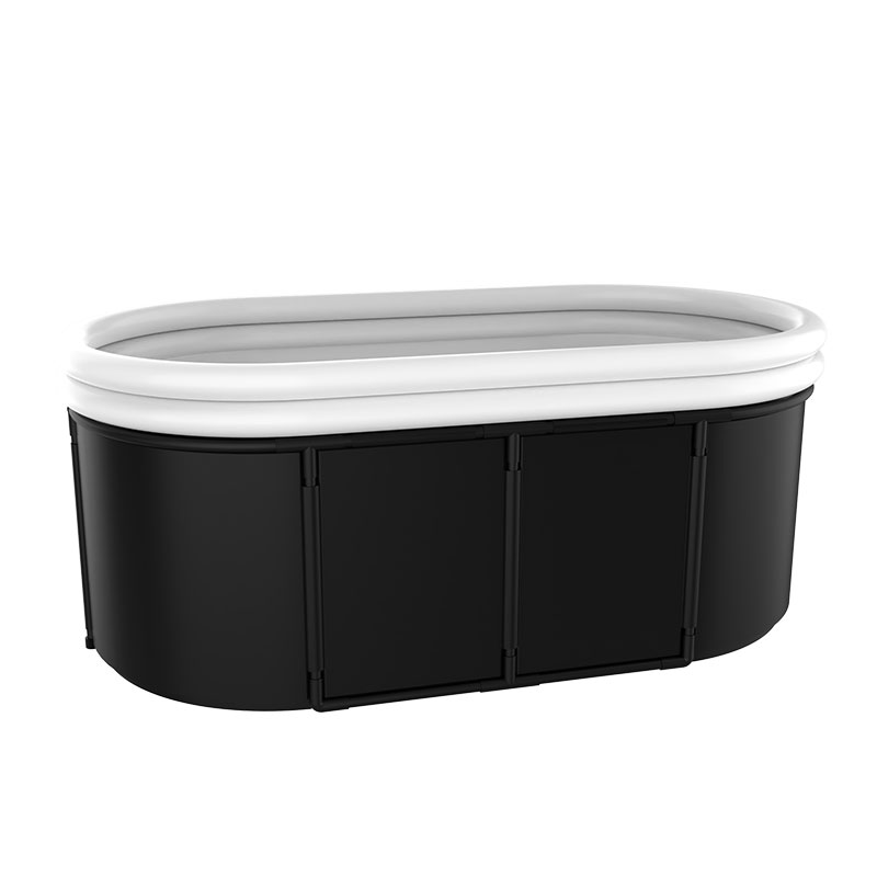 Bể tắm lạnh lớn để phục hồi cơ bắp