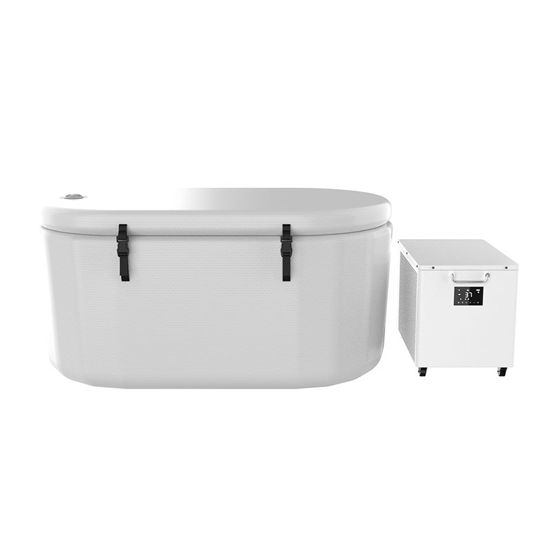 Bể tắm nước đá lớn để điều trị lạnh