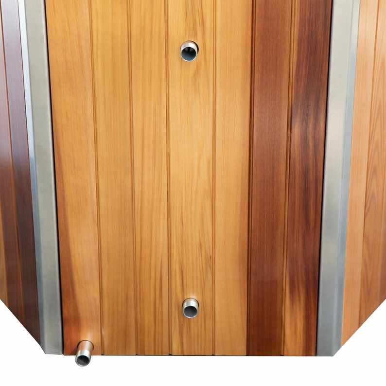 Bồn ngâm lạnh Cedar có bậc truy cập
